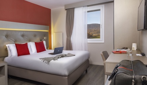 Habitación estándar con 1 cama doble o 2 individuales