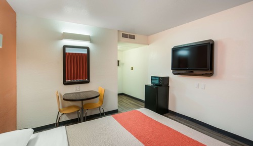 Habitación estándar, 1 cama de matrimonio, accesible para personas con discapacidad, no fumadores