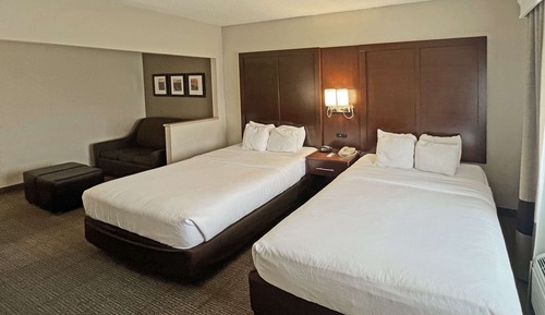 Suite, no fumadores (2 Queen Beds, 2 Person Sofa bed)