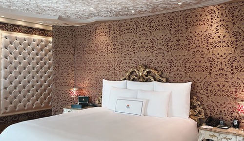 Romance Suite, Business Lounge access, Free minibar, City view