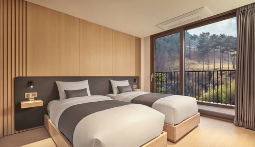 Suite Multi - 2 Bedrooms (Double/Twin), Extra Fee for Extra Bed