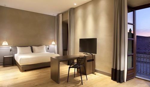 Suite junior (Extra Bed 2 adults + 1 child)