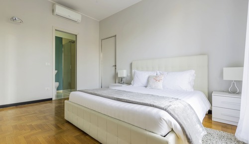 Apartamento, 2 habitaciones, cocina (Tre Address:Via Benedetto Marcello 22)
