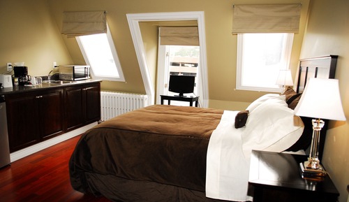 Habitación clásica, 1 cama de matrimonio, cocina básica