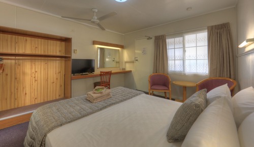 Estudio estándar (Standard Queen Room)