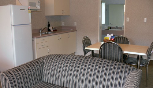 Standard Suite, 2 Bedrooms, Kitchen (Spa Unit)