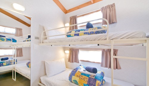 Cabaña familiar, 2 habitaciones, no fumadores, cocina (Deluxe Cabin)