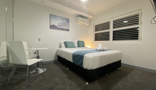 Habitación básica, 1 cama de matrimonio