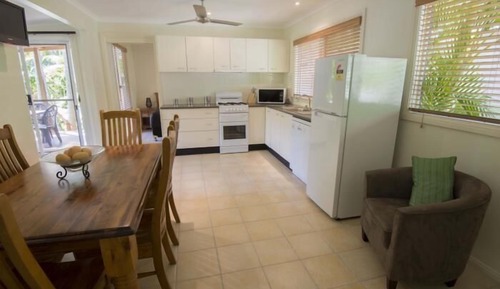 Suite estándar, 2 habitaciones, cocina (Poolside Cabana)