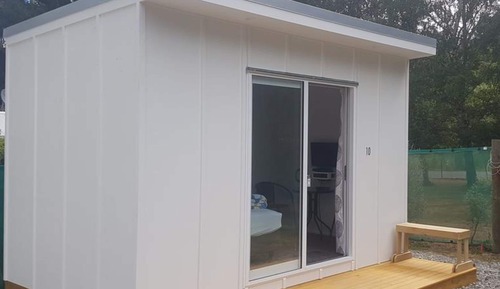 Cabaña estándar, 1 cama de matrimonio (Shared Bathroom)
