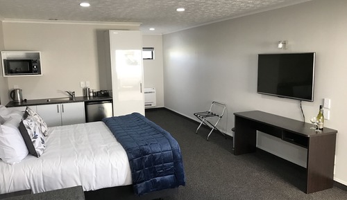 Estudio estándar, cocina básica (Studio Suite)
