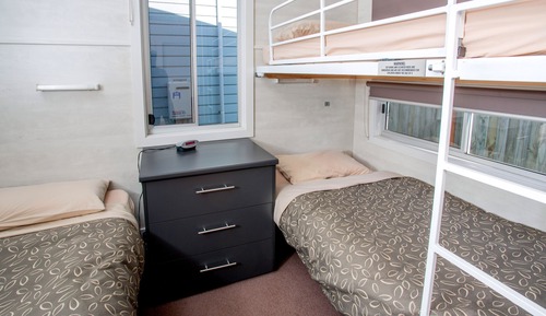 Habitación (Kingfisher - 1 Queen+2 Bunk+1 Single)