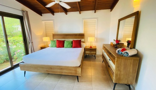 Suite de lujo, 2 habitaciones, cocina, frente a la playa