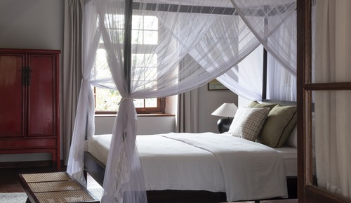 Habitación estándar doble, 1 cama de matrimonio grande, vistas a la ciudad