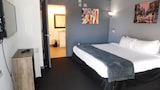 Room, 1 King Bed, Accessible, Non Smoking (Mobility)