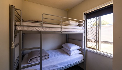 Cabaña familiar, 2 habitaciones, no fumadores, cocina básica