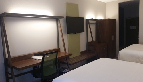 Habitación estándar, 2 camas de matrimonio (Communications)