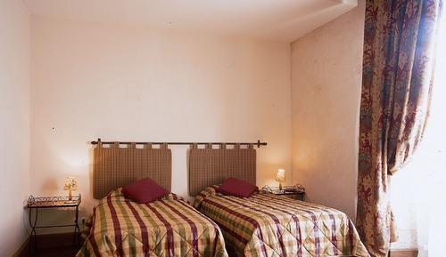 Habitación Premium con 1 cama doble o 2 individuales