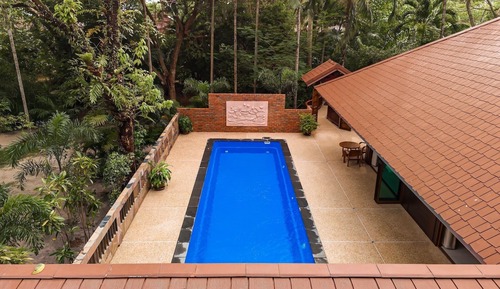 Villa familiar, 1 habitación, piscina privada, vistas al jardín
