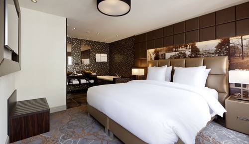 Suite junior (Lange Voorhout)