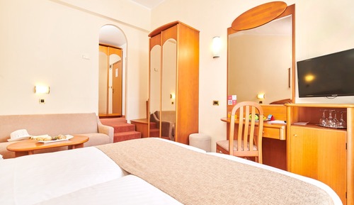 Superior room with balcony sea side