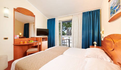 Superior Room with Balcony, Sea side, Extra bed