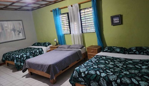 Dormitorio compartido familiar, 1 habitación, junto a la piscina