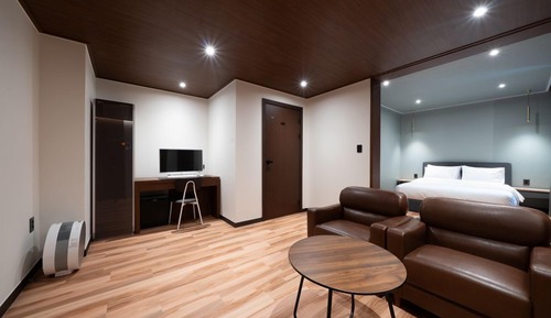 Suite Room