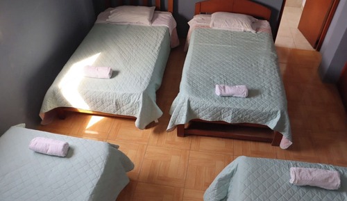 Habitación cuádruple básica