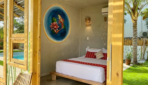Habitación de diseño, vistas a la piscina, junto a la playa