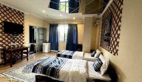 Habitación estándar con 1 cama doble o 2 individuales
