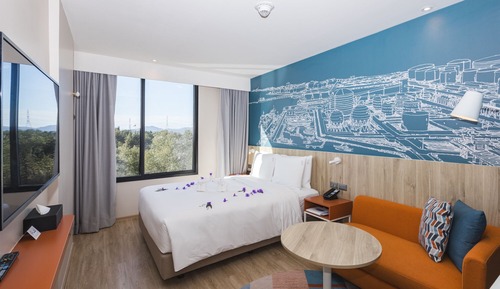 Habitación estándar, 2 camas individuales (Top Floor, Free Breakfast)