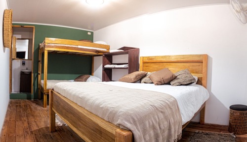 Habitación cuádruple estándar