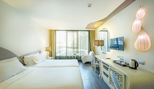 Habitación Deluxe, vistas a la piscina