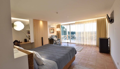 Suite, balcón