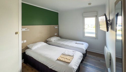 Habitación con 2 camas individuales