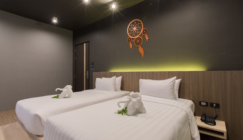 Habitación Grand, acceso a la piscina (Deluxe)