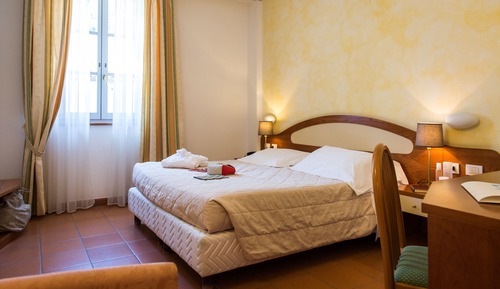 Habitación clásica con 1 cama doble o 2 individuales