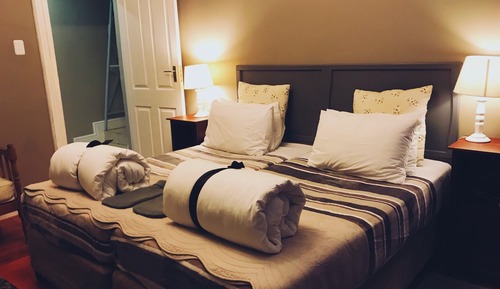Habitación con 1 cama doble o 2 individuales