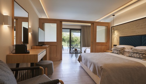 Habitación familiar (Premium Swim Up)