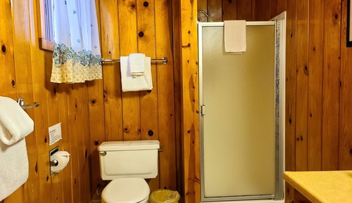 Habitación clásica, 1 cama de matrimonio, frigorífico y microondas (Cottage 12)
