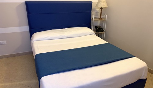 Habitación con 1 cama doble o 2 individuales