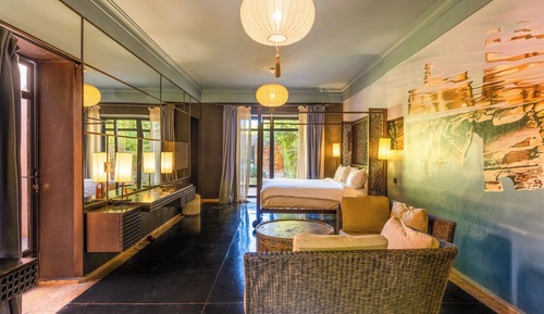 Suite junior, terraza, vistas al jardín