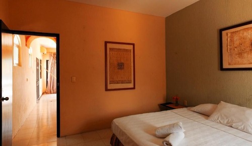 Apartamento romántico, varias camas, piscina privada, vistas al mar