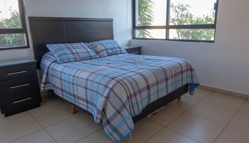Apartamento clásico, 2 habitaciones, terraza