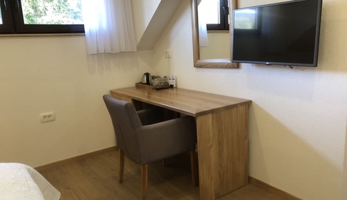 Habitación doble superior, 1 cama de matrimonio, en edificio anexo