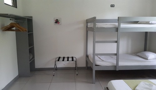 Habitación cuádruple familiar, 1 habitación, accesible para personas con discapacidad