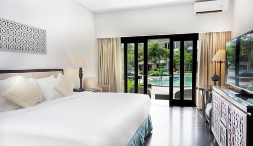 Habitación Deluxe, acceso a la piscina