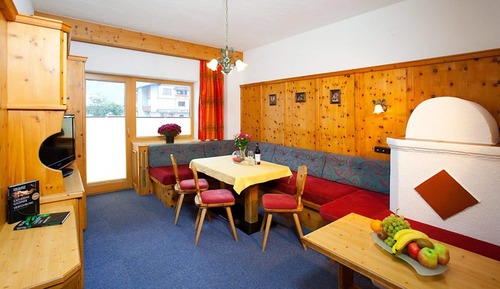 Apartamento, balcón, vistas a la montaña (VI - Not Included:Cleaning Fee 80 EUR)
