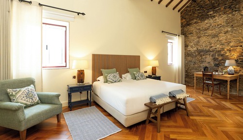 Habitación con 1 cama doble o 2 individuales (Superios - - Casa do Lagar)